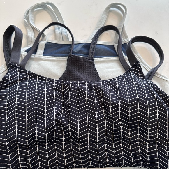 oiselle Other - 2 oiselle womans bras